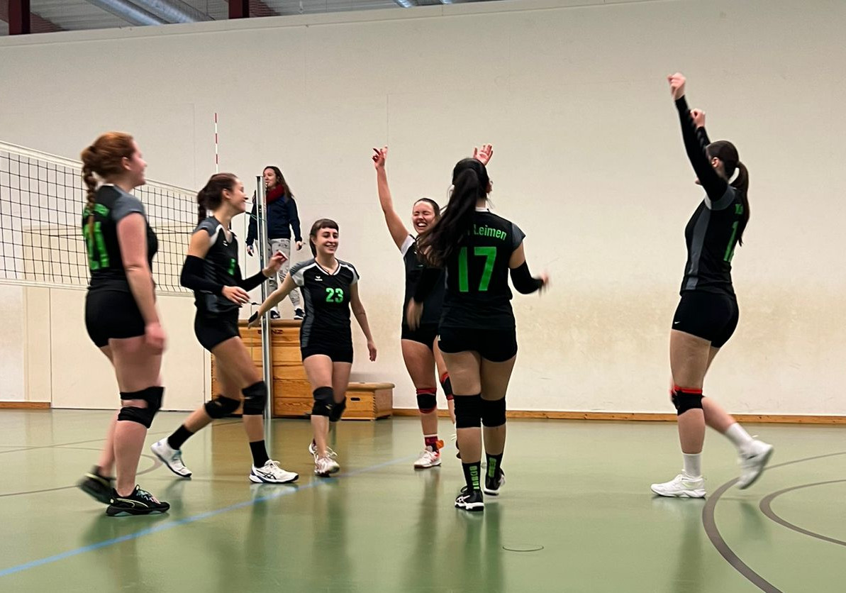 20231217 Damen2 Pokal x